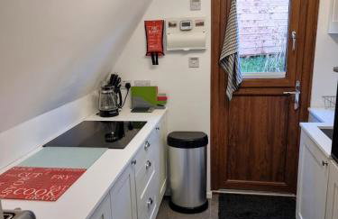 Chalet Brightstone Kingsdown Cliffs location with indoor pool, tennis court, mini-golf short walk to beach and 3 great local pubs - Foto 13