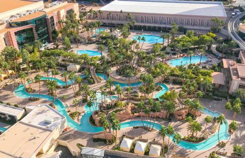 No Resort Fee Strip View Balcony+Free Valet+ Pool - Foto 6