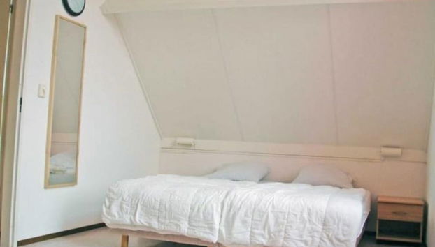 Waterfront Bungalow Near Beach - Foto 4, Habitación