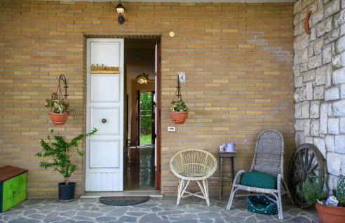 Amazing Apartment In Montefelcino - Photo 15