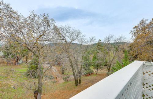 2 Mi to Lake Arrowhead! Mtn-View Hideaway with Deck - Foto 24