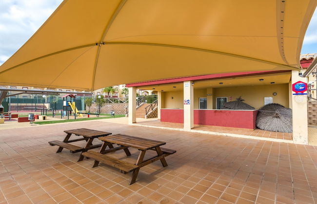 Serene Holiday Home in Huelva With Balcony - Foto 27