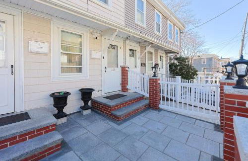 Eastie Roomy 3BR with Easy City and Airport Access - Foto 14