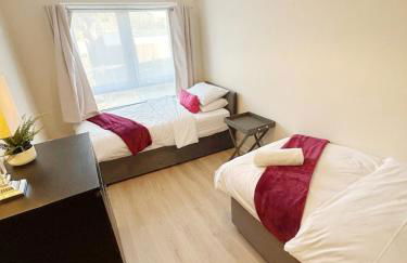 Waterfront Quayside Apartment with secure parking & lift, Ideal for Mobility Users - Foto 18