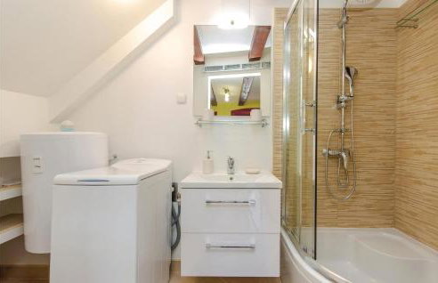 Amazing Home In Zlobin - Foto 31