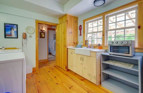 2 Mi to Beach! Cape Cod Family Retreat with Deck - Foto 15