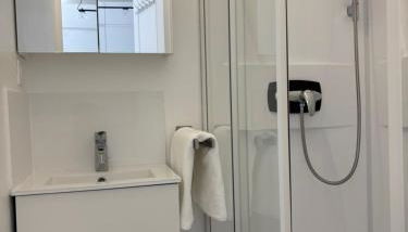 Studio Proche Tram accès Centre Ville Plage - Foto 4, Shower