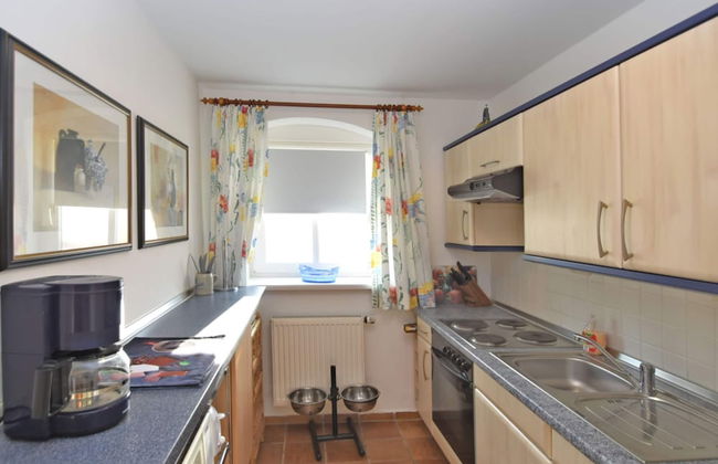 Tranquil Garden Apartment - Photo 5