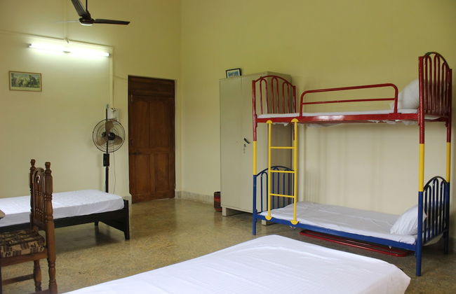 OYO 9623 Home 5BHK Villa Curtorim South Goa - Foto 4