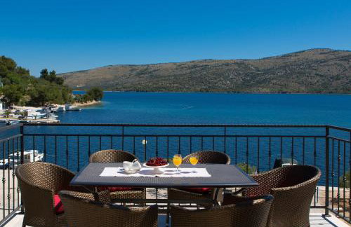 Apartments Iris - Photo 1