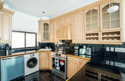 26A-2 Spacious brand new Fully Furnished 2-Bedroom in Prime Murray Hill Move-In Ready - Foto 12