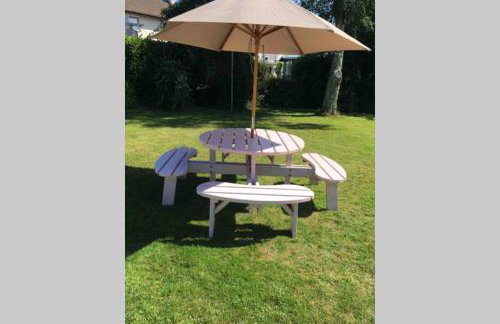 Lovely 3 Bed House Close to Carlyon Bay Beach! - Foto 8