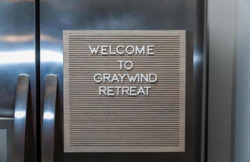 Open Plan Arcade Home with Natural Hardwoods Sleeps 10 - Foto 32