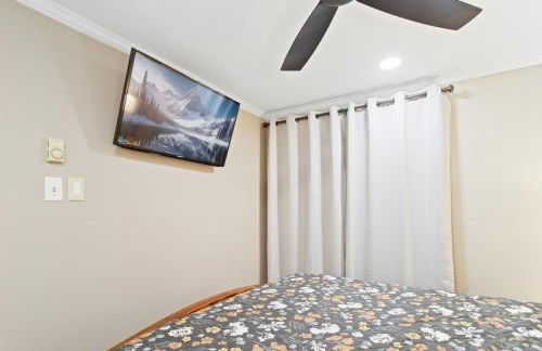 ML288 New Deck Great Views EZ Parking WiFi Retreat - Foto 12