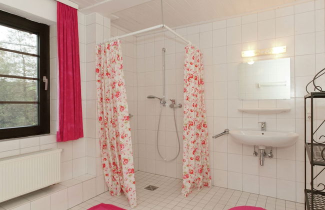 Spacious Holiday Home in Menkhausen near Ski Area - Foto 14