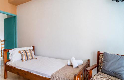 Spacious 5-Person Apartment by Alecos Studios - Foto 4