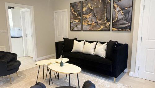 Luxury Harborne Home, Perfect for Contractors & Families 5 Mins from QE & Uni - Foto 3