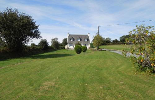 En Bretagne, villa de 2 à 8 pers , meublé de tourisme 3 étoiles nichée dans un écrin de verdure à 2500m de la plage - Foto 13