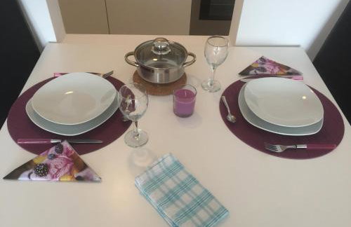 Nova Galerija Studio Ema i Apartman Anita- parking in garage - Foto 46