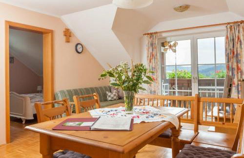 Ferienwohnungen am Ferienhof Schiegl - gerne auch Handwerker, Monteure - Foto 3