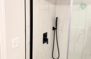 Comfy Cozy 2BD-2BA apt in Federal Hill - Photo 20