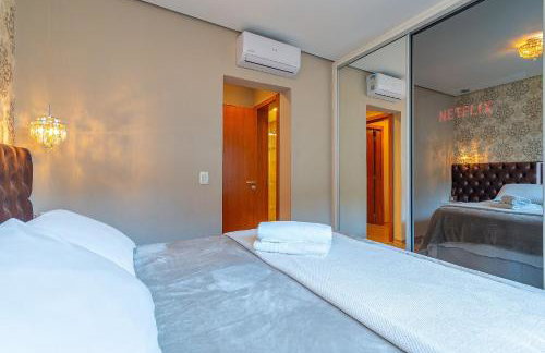Alto Padrão com lareira, piscina e vista incrível - Foto 22