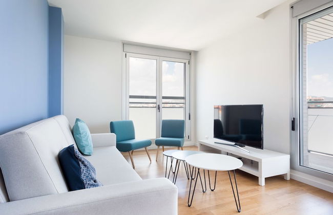 Olala Port Forum Apartments - Photo 16