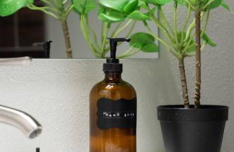 Stylish Modern Farmhouse wYard 10 mins from DT - Foto 29