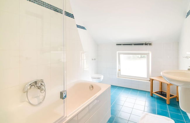 Luxurious Villa With Pool and Sauna, and Very Suitable for Culinary Workshops! - Foto 54