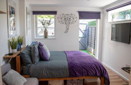 121 Studio - Apartment with Kitchen, Terrace, Stansted Airport Shuttle - Foto 4