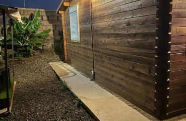 Peaceful Getaway with Pool & BBQ Area - Foto 18