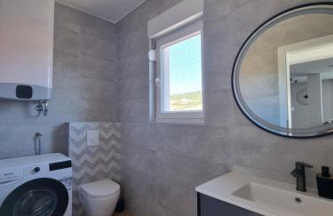 Villa Madison, Spacious Sea View Apartments Near Zadar with heated pool - Photo 29