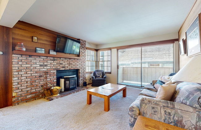 Walk to Mammoth Ski Lifts at Canyon Lodge Condo - Foto 11