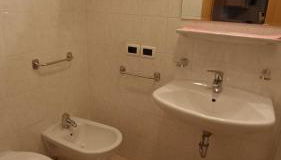 Apartments Gana - Photo 2, Shower