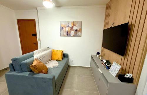 Central novo, andar alto-2quartos com Ar-Cond Q e F - Foto 3