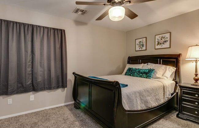 Spectacular Golf Course Home With Pool and Views! - Photo 11