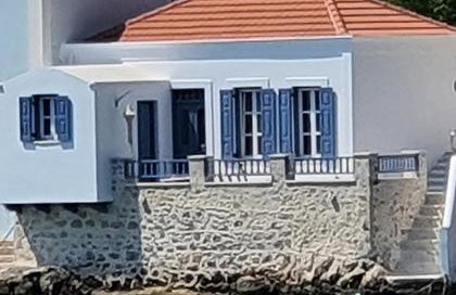 Halki Sea Breeze - a waterfront villa - Foto 2