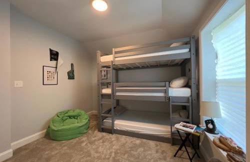 5BR 4B Huge Space with 2 Level Game Barn - Foto 23