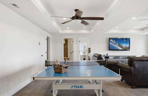 Private Family Home with Hot Tub - Foto 54