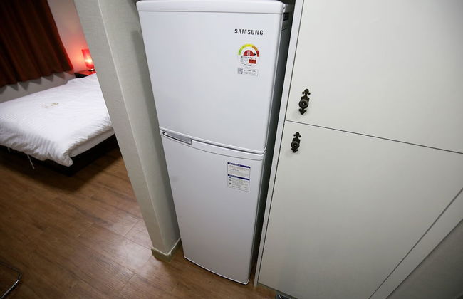 Crystal Residence Hotel - Photo 8