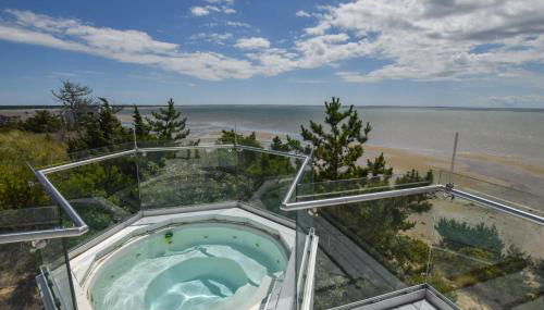 Waterfront Hot Tub Sauna Private Beach - Foto 3