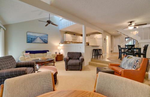 Harbor Springs Condo with Fireplace Near Skiing! - Foto 5