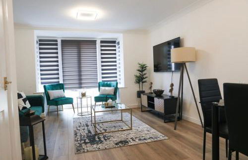 Elegant & Serene 3-BR Retreat Minutes from Heathrow Airport-London- Slough central-Legoland-Ascot-Windsor for Contractors-Families-Relocators-Businesses - Foto 23