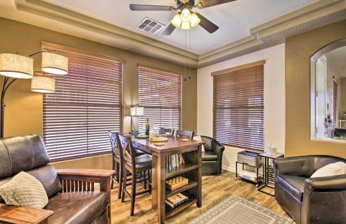 Family Gem in Phoenix with Saltwater Pool and Theater - Foto 8