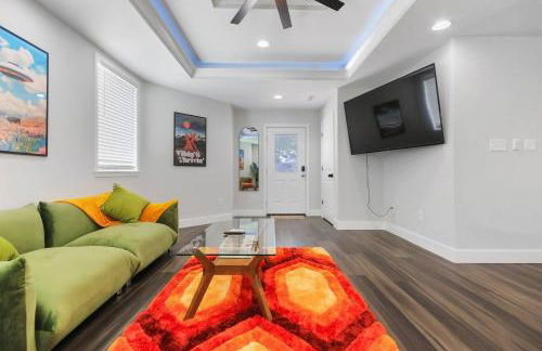 Groovy Getaway king suites, sleeps 8, dogs ok - Foto 10