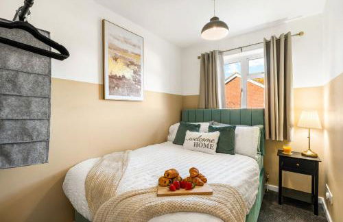 Spacious 5-Bedroom Home, Accommodates 10, Fast Wi-Fi & Parking Included - Foto 41