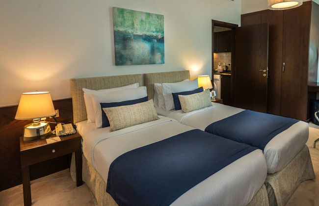 First Central Hotel Suites - Foto 26