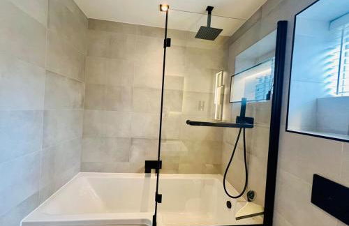 Luxury Homely Stay Near City Centre With Parking - Foto 64