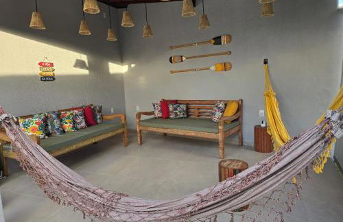 Quase beira mar, casa muito nova com 5 suítes, vista mar, piscina grande, cozinha completa, 4 vagas e perto de mercado, restaurantes e bares - CLIQUE E VEJA AS FOTOS - Foto 7