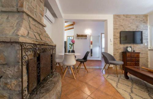 Villa Lora - Photo 20